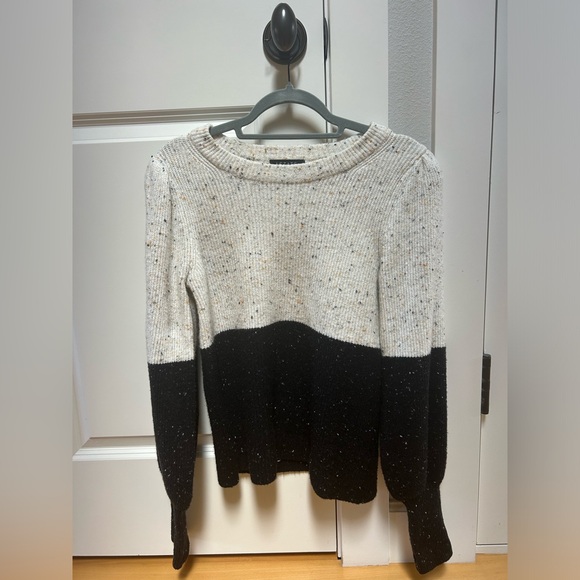 1. State, Women’s XS - Picture 1 of 3